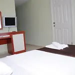 Pigale Отель Кушадасы