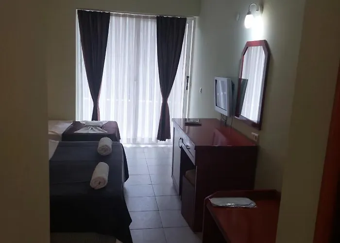Hotel Pigale 3*